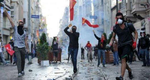 Фарса од судење за активистите од паркот Гези